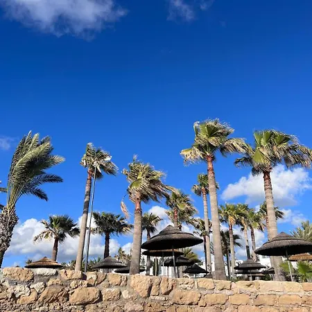 Sunset Deluxe And Apartamento Pafos