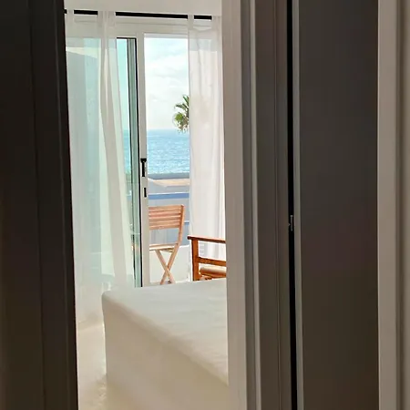 Sunset Deluxe Villa&studios Paphos