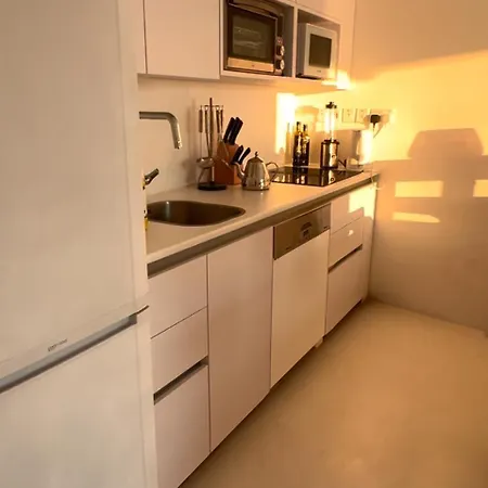 Sunset Deluxe And Paphos