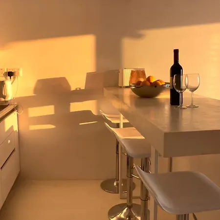 Sunset Deluxe And Apartamento