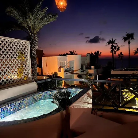 Lägenhet Sunset Deluxe And Paphos