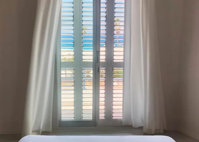 Sunset Deluxe And * Πάφος