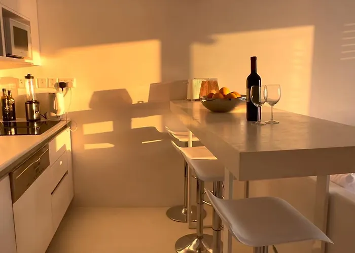 Sunset Deluxe And Διαμέρισμα