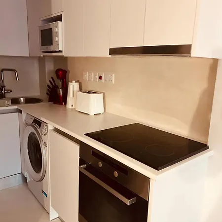 Sunset Deluxe And Lejlighed *