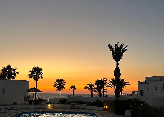 Sunset Deluxe And Paphos